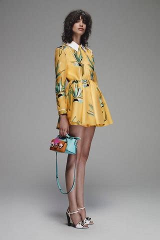 Fendi Resort 2016 Runway Photos 